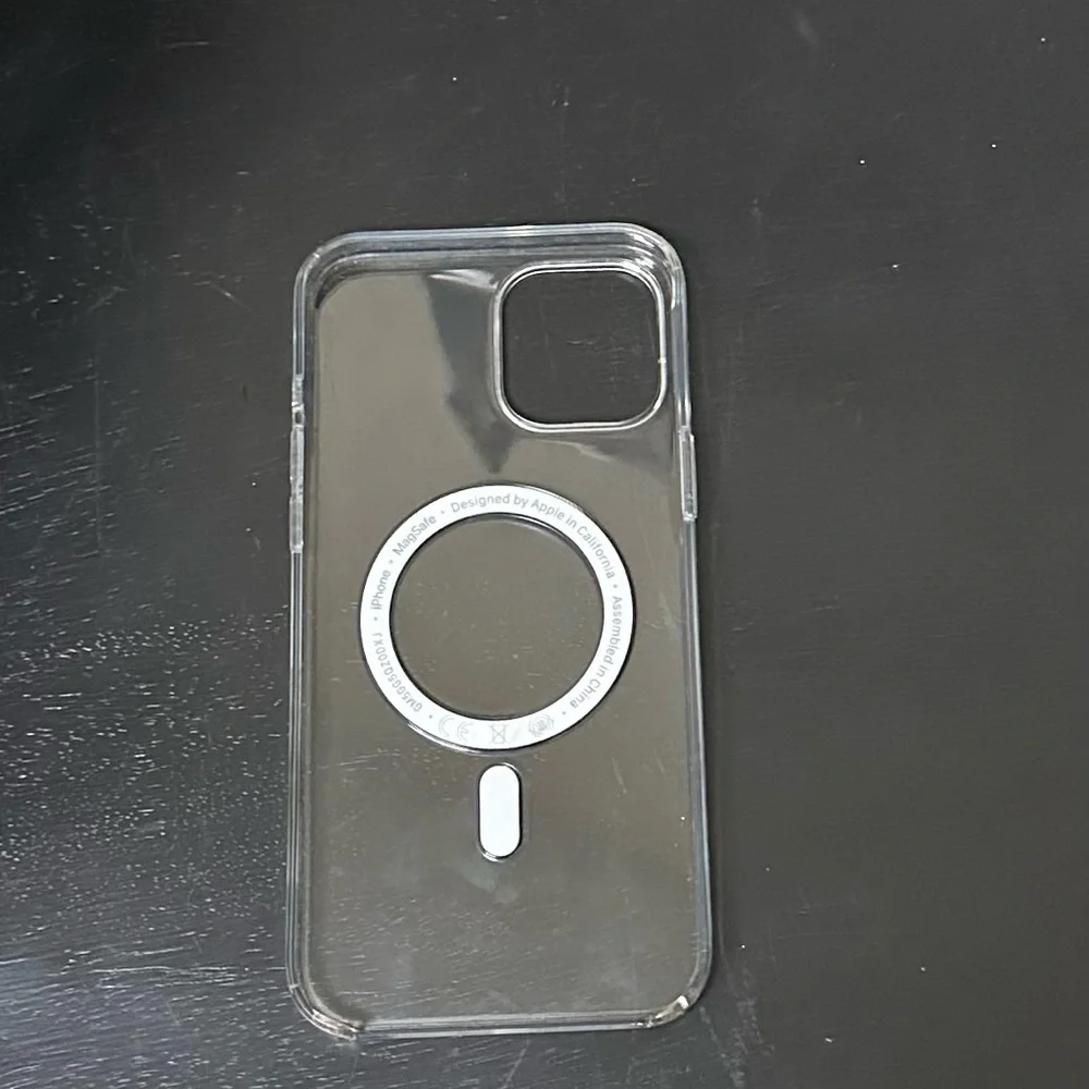 iPhone 12 Pro Max - clear case with Mag safe